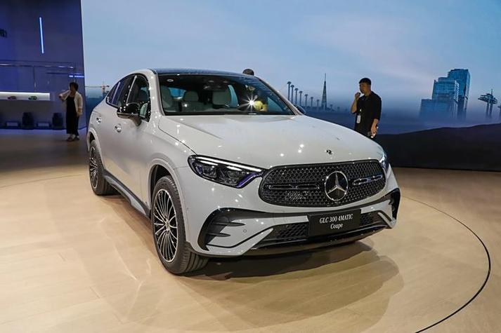 奔驰glc260轿跑最新价格图片
